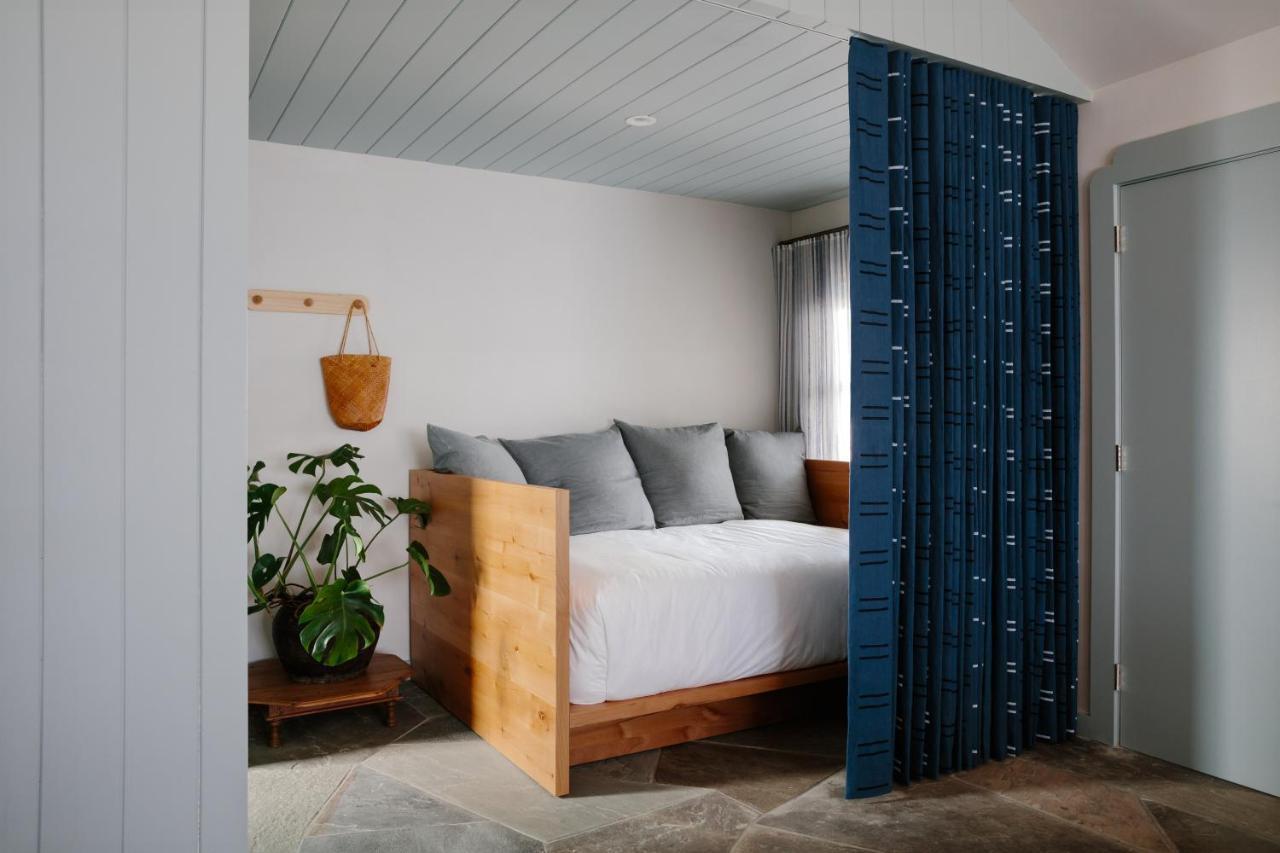 Daunts Albatross Motel Монток Екстер'єр фото